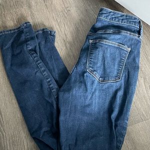 Skinny blue jeans